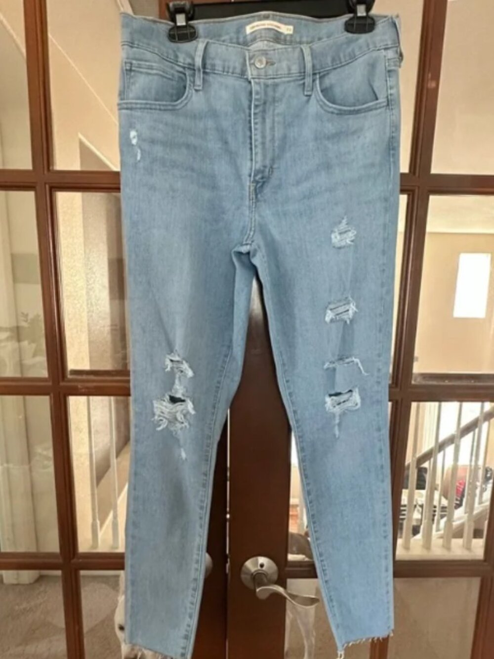 Like new!  Levi’s 720 High Rise Super Skinny